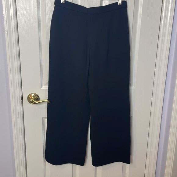 St. John Santana knit pants in black caviar elastic waist size 10 26" inseam - Picture 6 of 6